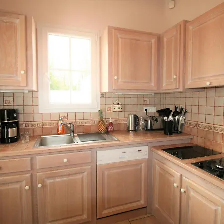 Maison A 50m De La Avec Jardin Clos Et Wifi - - Fr-1-22-314